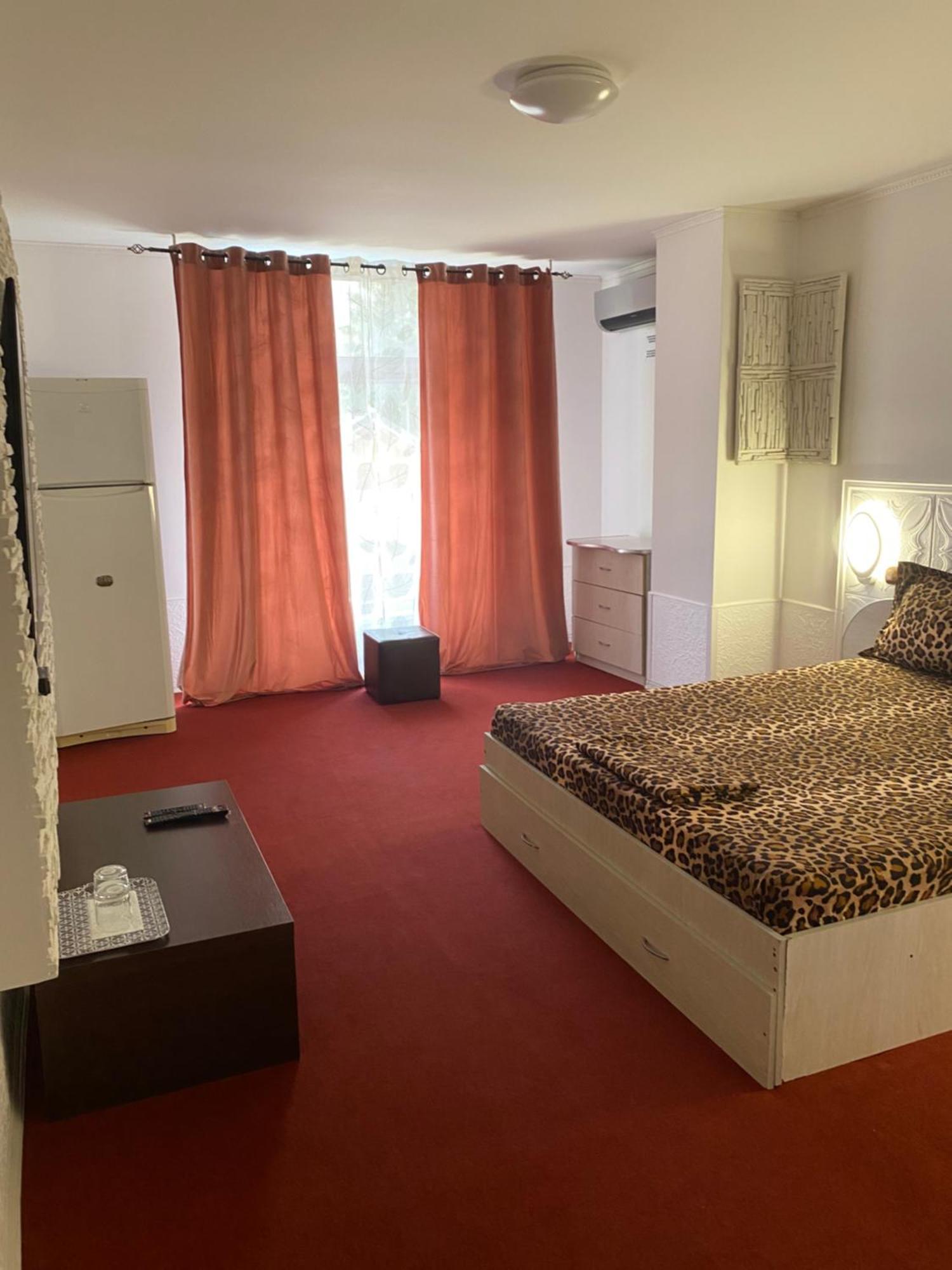 Karra Hotels Voluntari Exterior photo